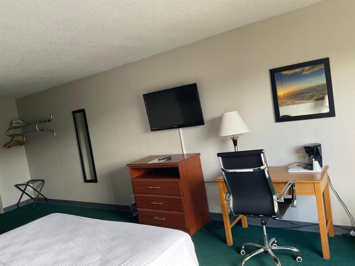 Days Inn By Wyndham Cambridge Exterior foto